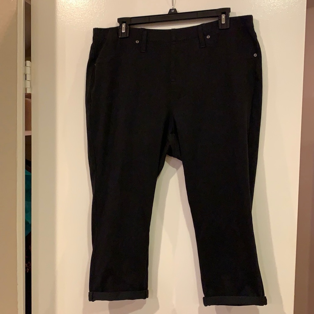 Like new black terra and sky capris